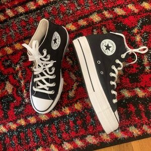 NWB, chuck taylor all stars lift high black and white